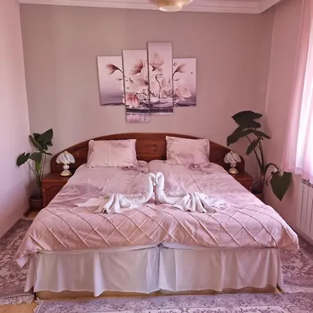 Detelina Vendégház 3*