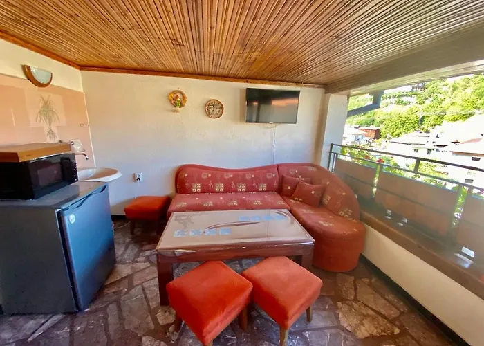 Detelina Guest house Devin